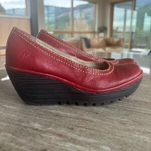Fly London Yoko wedge